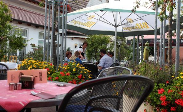 Trip Inn Landhotel Krone Roggenbeuren Kültér fotó