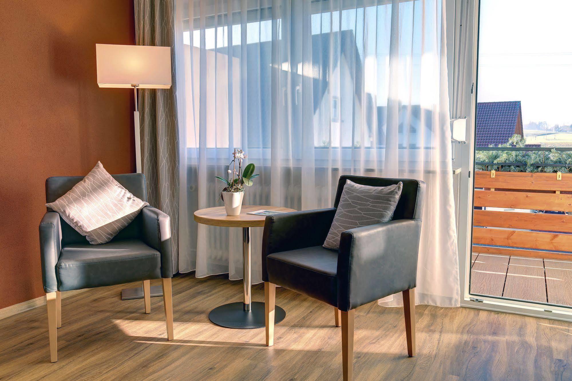 Trip Inn Landhotel Krone Roggenbeuren Kültér fotó